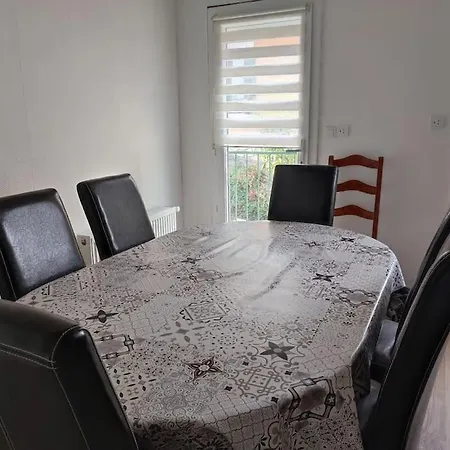 Maison Vue Sur Le Bassin, Proche Du Centre *