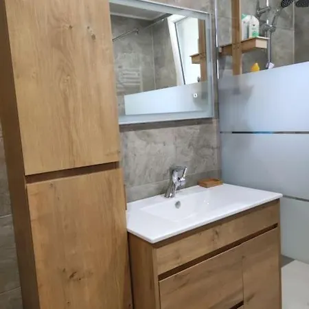 בית נופש Maison Vue Sur Le Bassin, Proche Du Centre